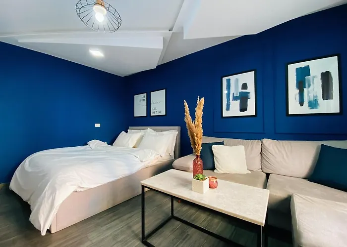 Blloku Area Modern App - The Nest アパート ティラナ