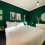 Blloku Area Modern App - The Nest Appartement *