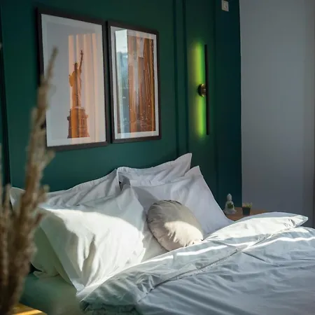Apartment Blloku Area Modern App - The Nest Tirana