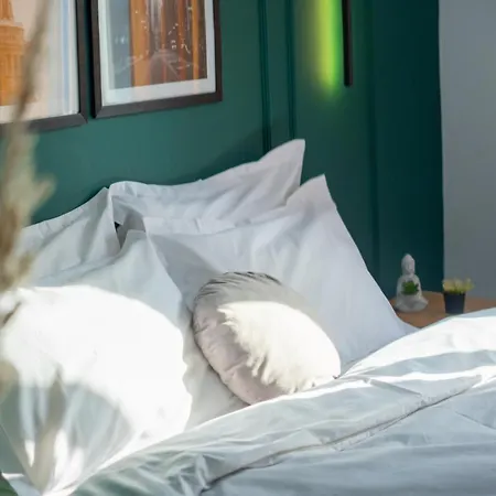 Blloku Area Modern App - The Nest شقة *