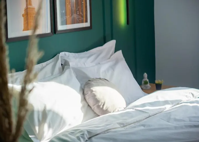 Blloku Area Modern App - The Nest Апартаменты *