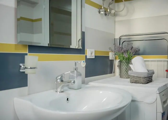 Blloku Area Modern App - The Nest